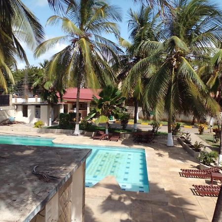 Glory Holiday Resort Mombasa Exterior photo