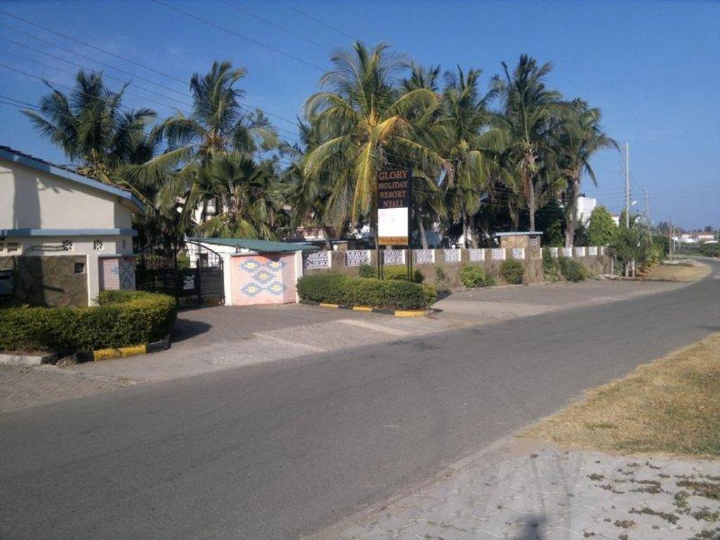 Glory Holiday Resort Mombasa Exterior photo