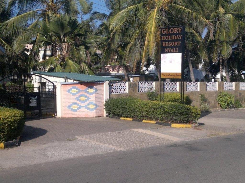 Glory Holiday Resort Mombasa Exterior photo