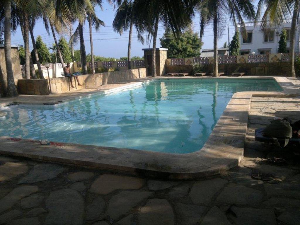 Glory Holiday Resort Mombasa Exterior photo