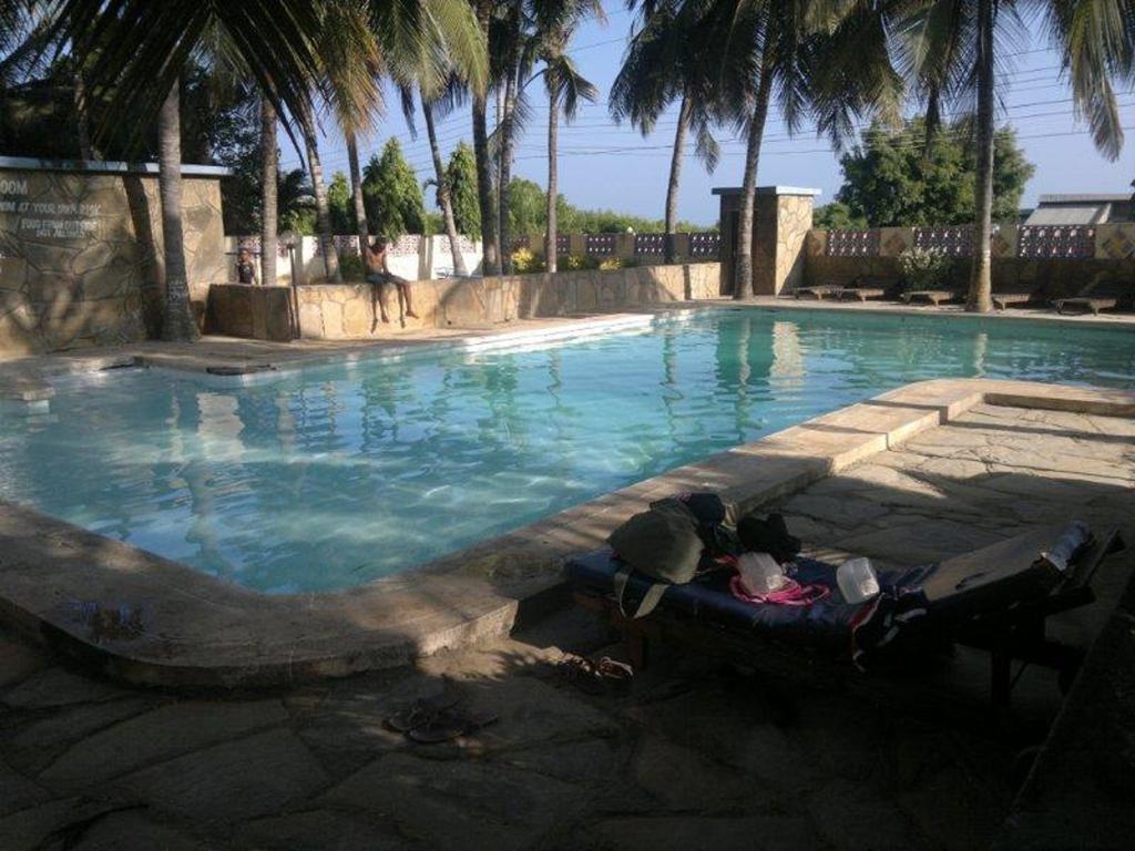 Glory Holiday Resort Mombasa Exterior photo